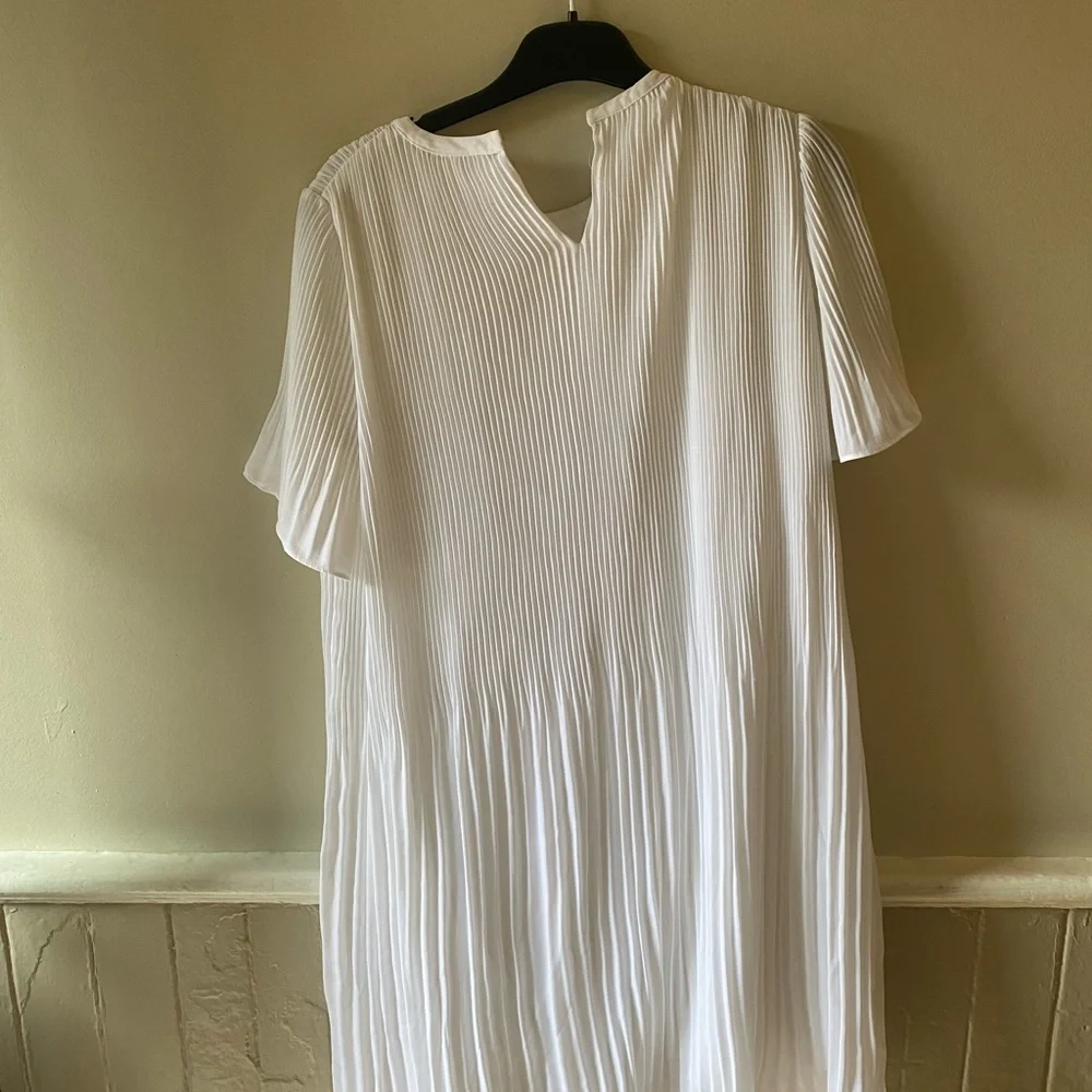 Oak and Fort dress. - Picture 2 of 3
